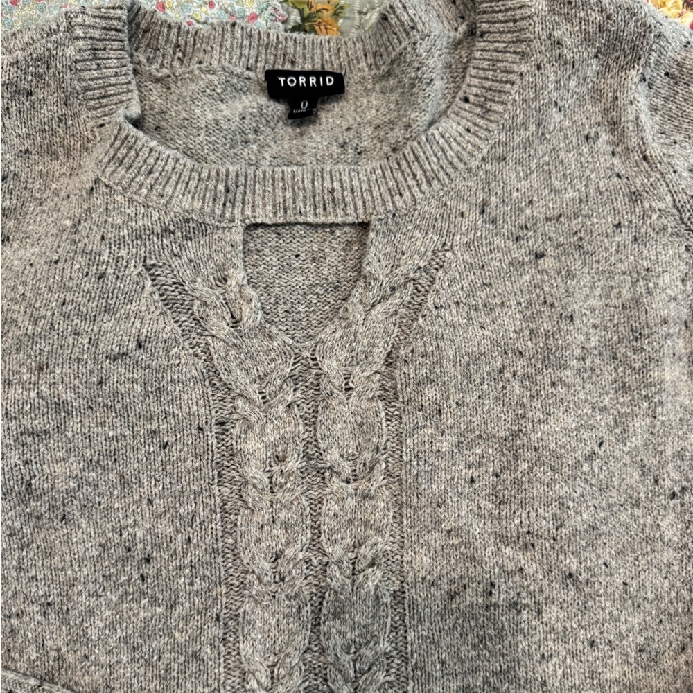 Torrid Heather Gray Cable Knit Sweater with Keyhole Accent 0X - Picture 2 of 3